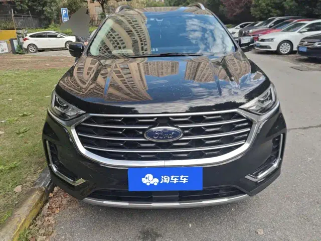 Ford Edge — Фото автомобиля 2