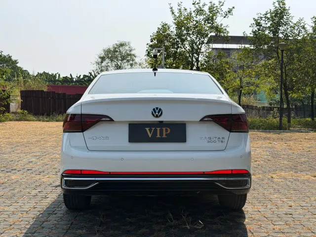 Volkswagen Sagitar — Фото автомобиля 5