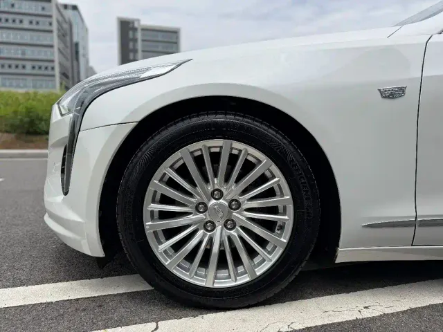 Cadillac CT6 — Фото автомобиля 8