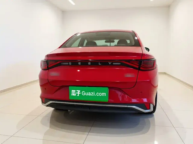 Geely Emgrand L — Фото автомобиля 5