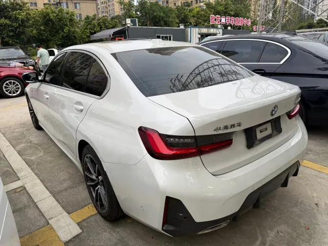 BMW 3 Series — Фото автомобиля 9