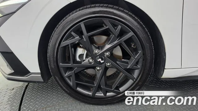 Hyundai Avante CN7 — Фото автомобиля 4