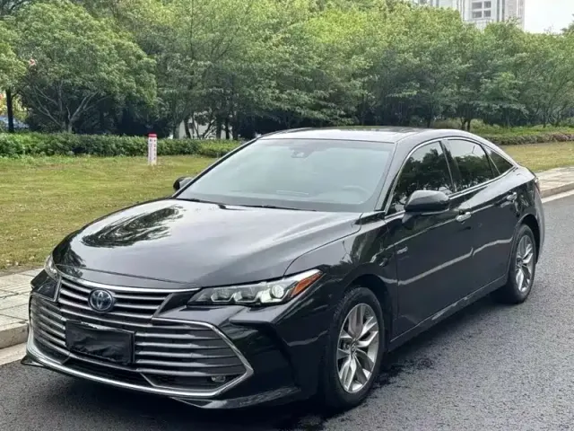 Фотография автомобиля — Toyota Avalon