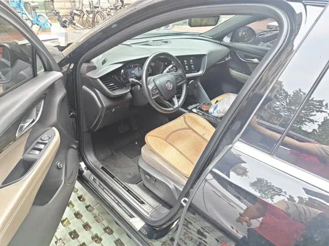 Buick Envision Plus — Фото автомобиля 17