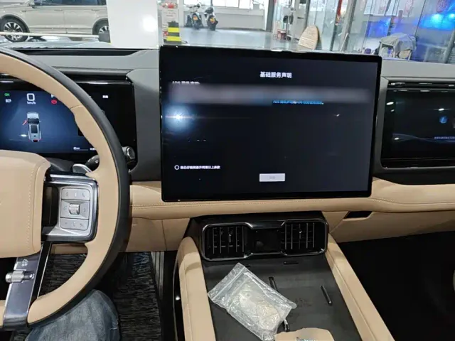 BYD FangChengBao Leopard 8 — Фото автомобиля 9