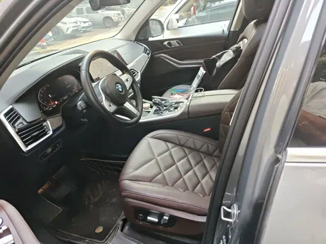 BMW X5 — Фото автомобиля 11
