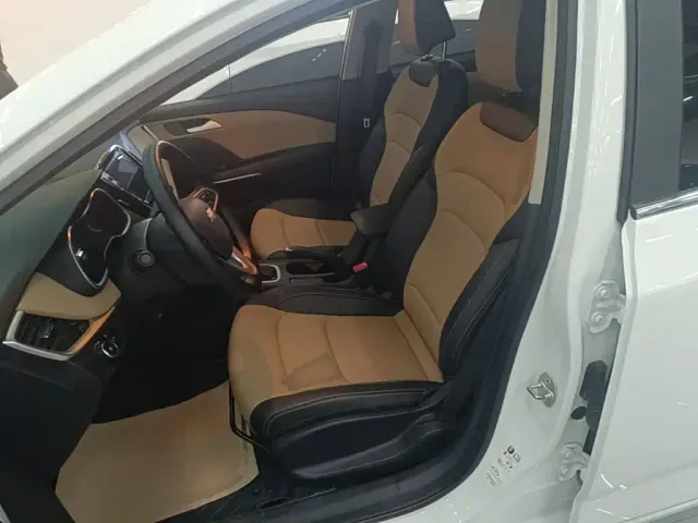 Chevrolet Monza — Фото автомобиля 14