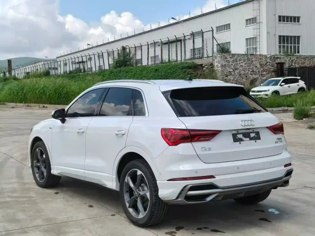 Audi Q3 — Фото автомобиля 4