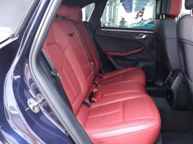 Porsche Macan — Фото автомобиля 22