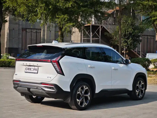 Geely Boyue L — Фото автомобиля 5