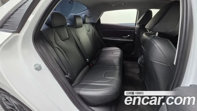Hyundai Avante CN7 — Фото автомобиля 18
