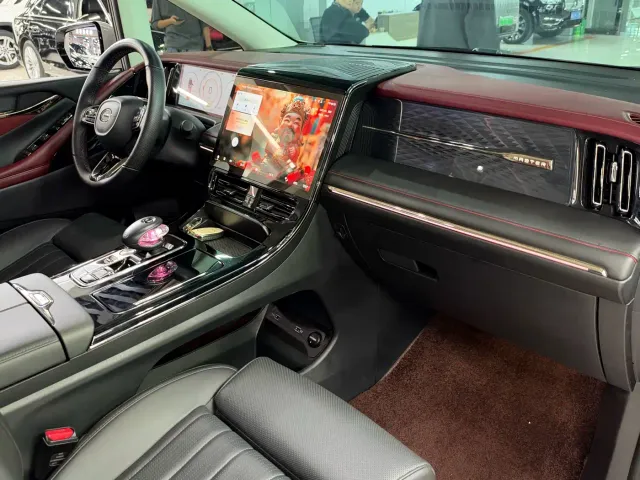 GAC Trumpchi E9 — Фото автомобиля 16