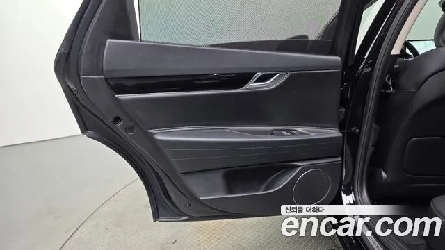 Genesis G80 Бензин 3.5 турбо AWD — Фото автомобиля 24