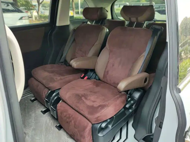 Honda Elysion — Фото автомобиля 16