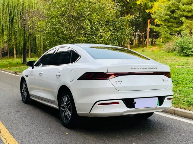 BYD Qin PLUS — Фото автомобиля 16
