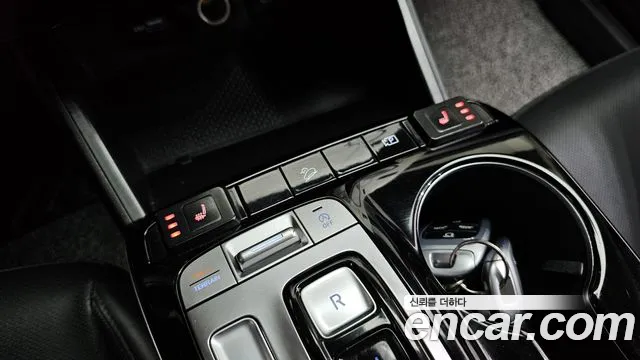 Hyundai Tucson Tucson (NX4) Дизель 2.0 4WD — Фото автомобиля 18