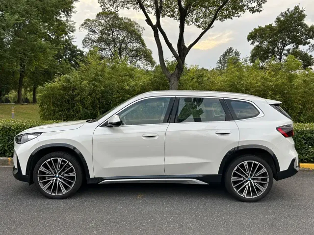 BMW X1 — Фото автомобиля 3