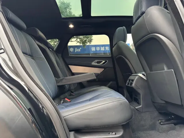 Land Rover Range Rover Velar — Фото автомобиля 10