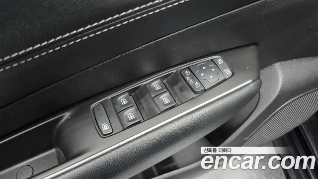 Renault Korea SM6 — Фото автомобиля 28