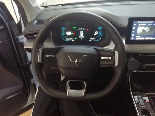 Wuling Asta — Фото автомобиля 10