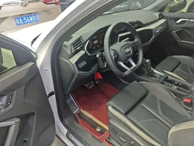 Audi Q3 — Фото автомобиля 15