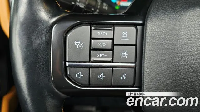 Ford Expedition — Фото автомобиля 23