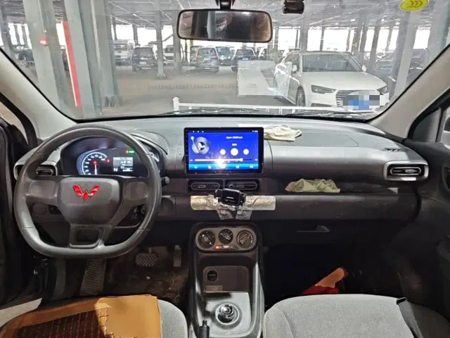 Wuling Hongguang — Фото автомобиля 9