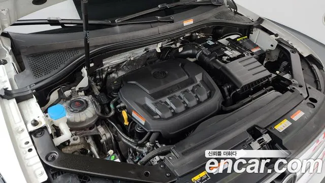 Volkswagen Tiguan — Фото автомобиля 4