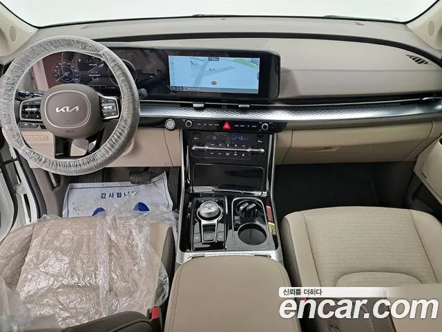 Kia Carnival Generation 4 — Фото автомобиля 6