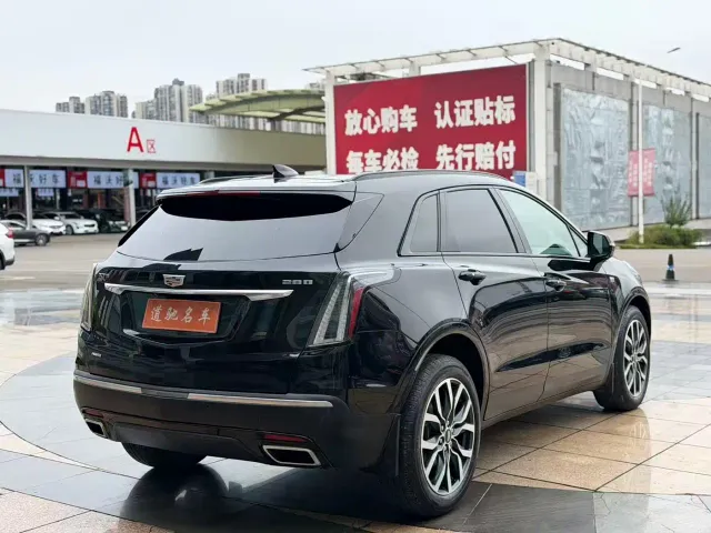 Cadillac XT5 — Фото автомобиля 4