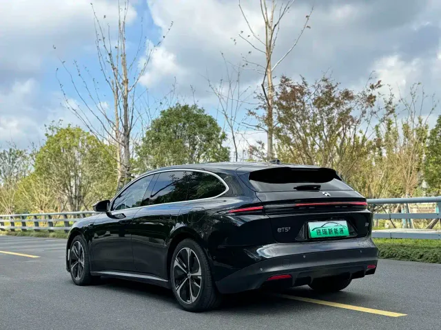 Nio ET5 Touring — Фото автомобиля 6
