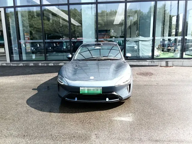 Xiaomi SU7 — Фото автомобиля 2