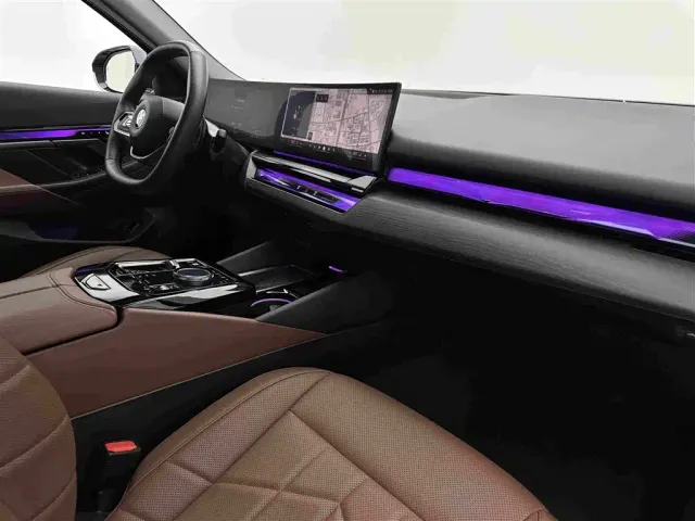 BMW 5 Series — Фото автомобиля 18