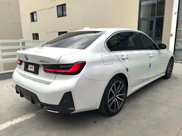 BMW BMW 3 Series 2023 320Li M Sport Package — Фото автомобиля 9