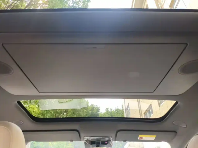 Li Auto i6 — Фото автомобиля 17