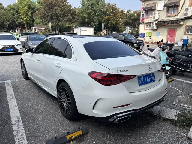 Mercedes-Benz C-Class — Фото автомобиля 4