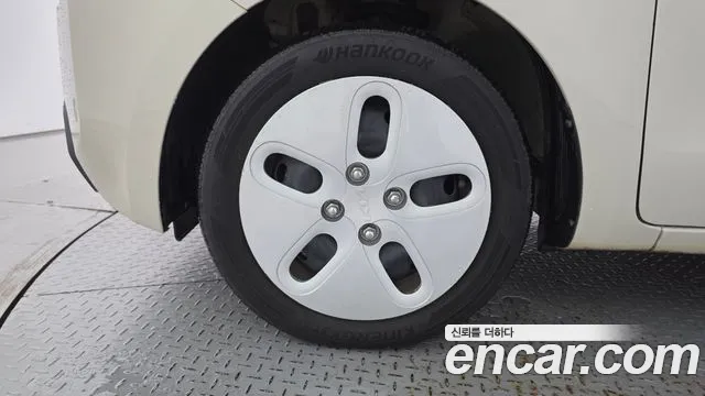 Kia RAY Новый Kia Ray Фургон — Фото автомобиля 5