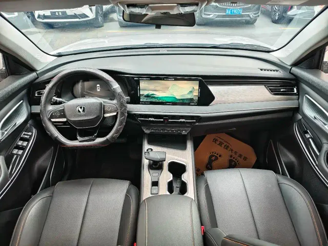 Changan CS75 — Фото автомобиля 5