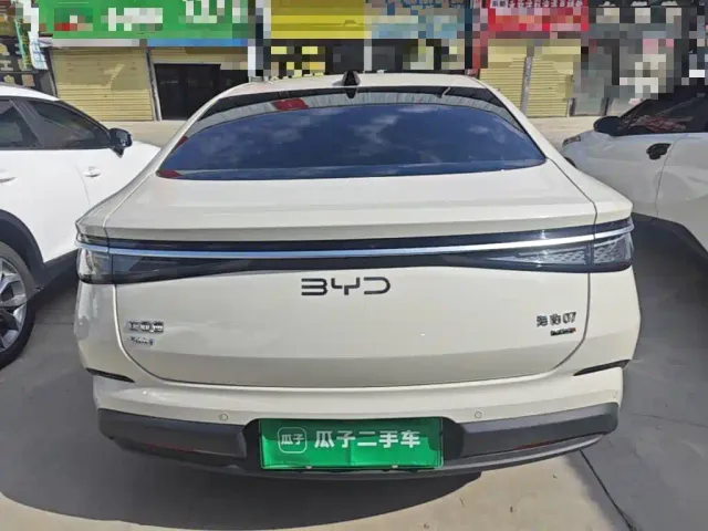 BYD Seal 07 DM-i — Фото автомобиля 5