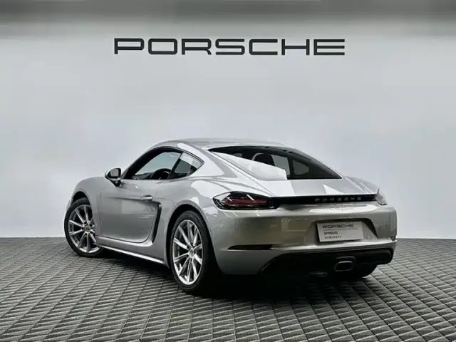 Porsche 718 — Фото автомобиля 6