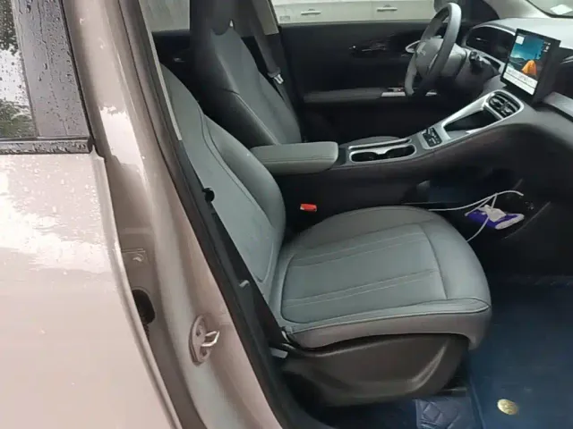 Geely Starry Wish — Фото автомобиля 24