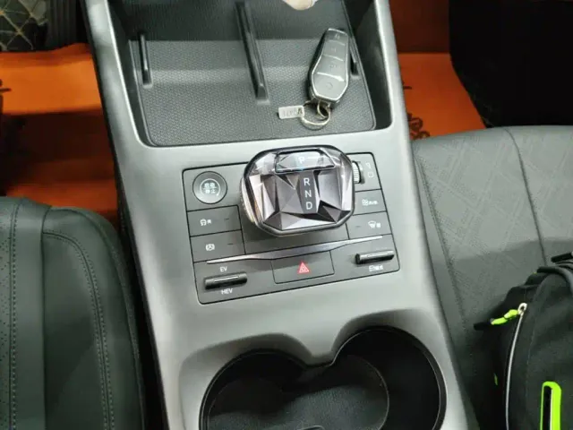 BYD Qin PLUS — Фото автомобиля 13