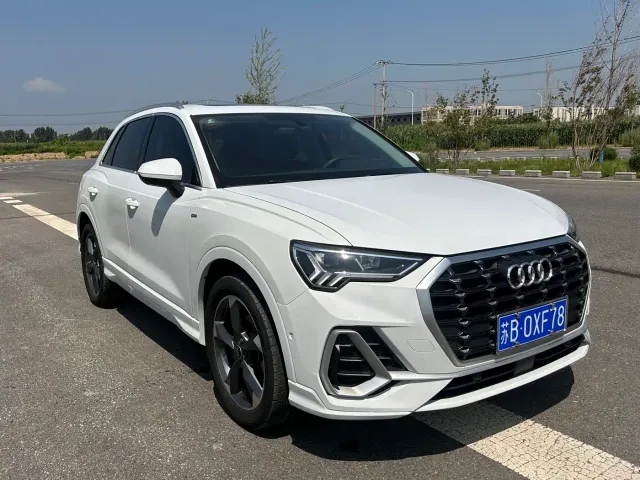 Audi Q3 — Фото автомобиля 3