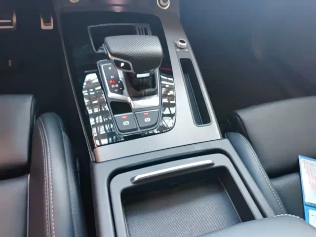 Audi Q5L — Фото автомобиля 13