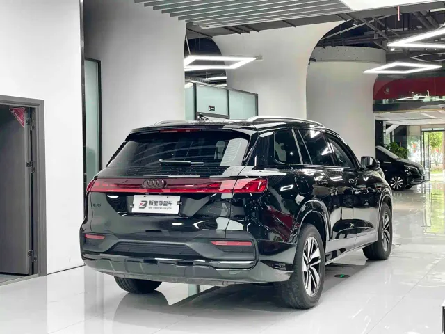 Audi Q6 — Фото автомобиля 10