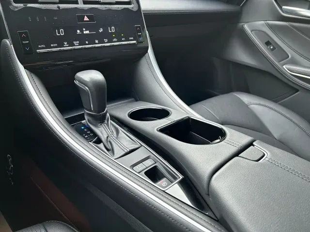 Toyota Avalon — Фото автомобиля 20