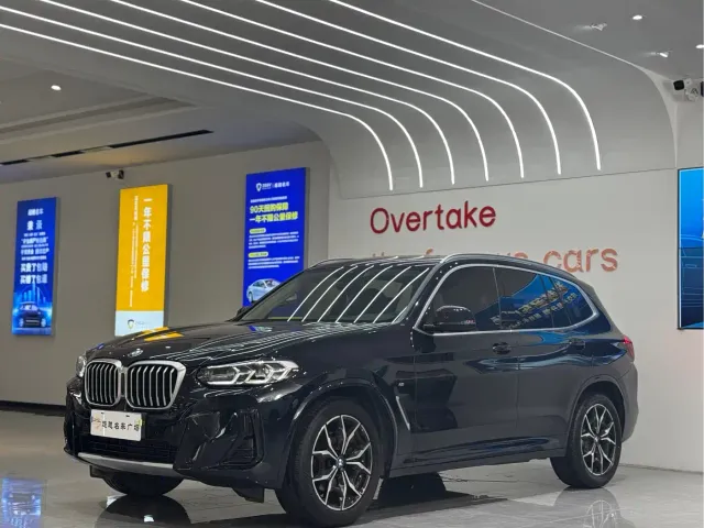 Фотография автомобиля — BMW X3