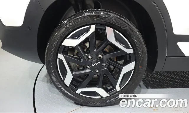 Kia Seltos — Фото автомобиля 5