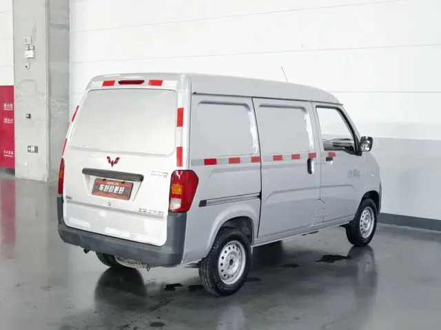 Wuling Zhiguang — Фото автомобиля 2