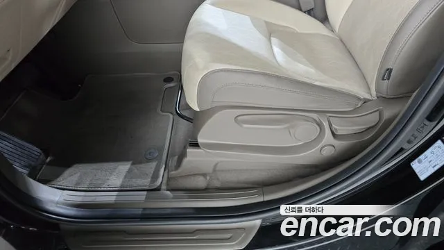 Kia Carnival 4th Gen — Фото автомобиля 27